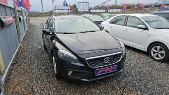 VOLVO V40 2.0 D3 150 SUMM CROSS COUNTRY