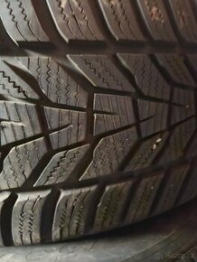 225/55R19 99H W330A Winter icept evo3 X HANKOOK