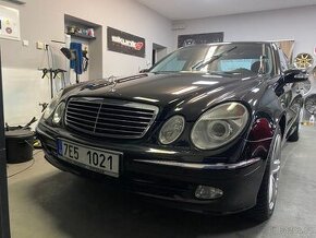 Mercedes Benz E 500 V-8, W 211 4x4 Matic Avantgarde