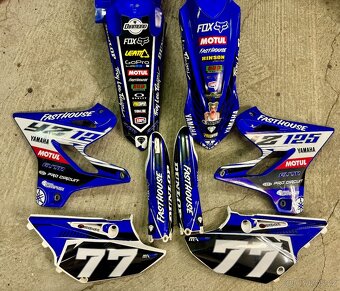 Yamaha YZ plasty,nádrž,sedadlo