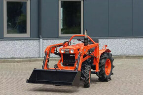 Traktor Kubota B7001 4wd