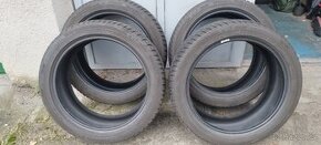 Sada zimních pneu Barum 225/45 R18