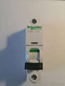 Jistič 2A Schneider Electric