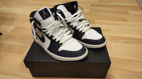 AIR JORDAN 1 mid, vel. 42