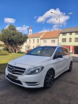 Mercedes-Benz b class