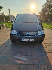 VW SHARAN 2,0 TDI 103 kw 7místné