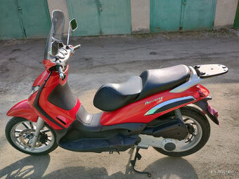 PIAGGIO BEVERLY 250 najejo jen 8218km