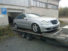 Prodám Mercedes Benz W211 sedan na díly a nebo jako celek