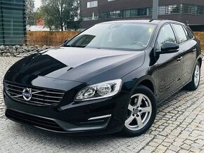 Volvo V60 2.0D 5.VÁLEC AUT TAŽNÉ LED NAVI SERVISKA SENZORY