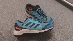 Goretexové boty Adidas Terrex, vel. 33,5