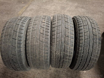 sada zimních pneu Yokohama 235/65 R17