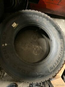 1x novy michelin XDA2+ remix 315/70 R 22.5