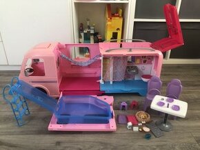 Barbie karavan