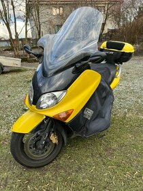 Yamaha T max 500