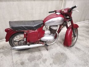 Jawa 250 , panelka s doklady