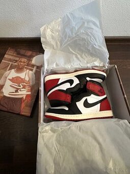 Air Jordan 1 Retro High OG Black Toe - EU 45