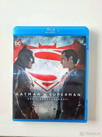 Batman Vs Superman blu-ray CZ dabing