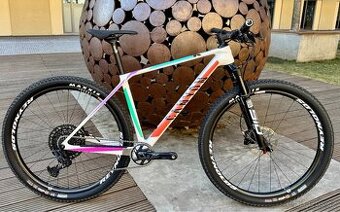 CANYON EXCEED CF 7 Karbon - Karbonova kola - ROCKSHOX SID