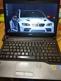 FUJITSU LIFEBOOK S762 - 1