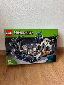 LEGO Minecraft 21246 Bitva v Deep Darku