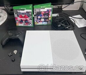 Xbox One S 4K 1TB + Elite Series 2 a hry