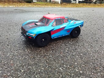 Arrma fury 223s - 1