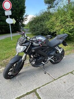 Yamaha mt125 A1 2015