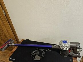 Dyson DC62