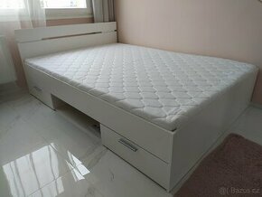 Multifunkční postel 140x200 s úložným prostorem. Bílá