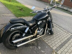 Honda Shadow VT 1100 C2 - 1