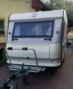 Karavan hobby 420 de luxe + solar