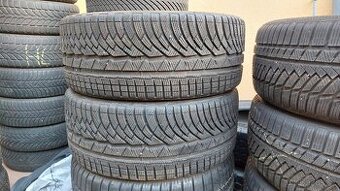 Pneu zimní, 2 ks, rozměr 235/35/20, 92W, zn. MICHELIN