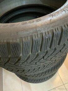 Prodám 4x zimní pneu Dunlop Winter Sport 5 (205/55/R17)