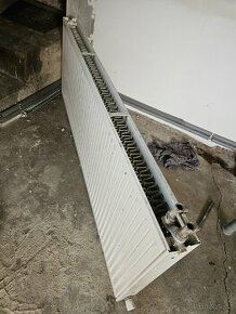 Prodám Radiator 600x1600mm spodní napojení. - 1