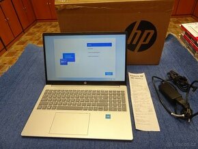 Notebook HP 15 4/128GB 15,6"LCD záruka 3 roky