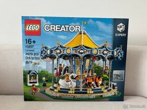 10257 LEGO Carousel - 1