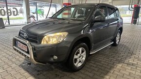 Toyota RAV 4 2,0i Executive benzín 4x4 112kw