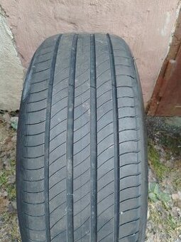 Letní pneu Michelin R20