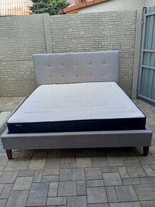 Prodám manželskou postel + Kvalitní matrací 180cm x 200cm