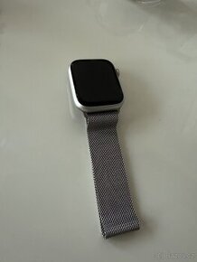 Apple watch Series 8, 45 mm, stříbrný milánský tah