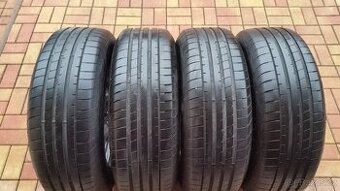 Letní pneumatiky GoodYear 235/65 R18 106W 4x7mm zánovní