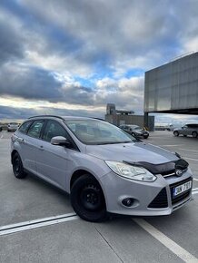 Ford Focus 2011 rok 1.6 nafta 70kw