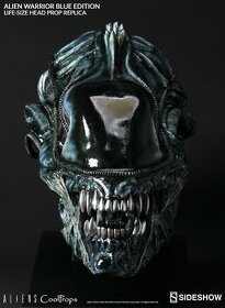 Alien Warrior Blue Edition Life-Size CoolProps - Sideshow - 1