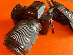 Sony a7 III + Sony FE 28-70 mm