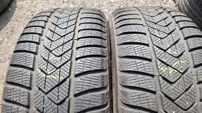 Zimní pneu 225/50/17 Pirelli RFT