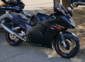 HONDA CBR 1100 XX BLACKBIRD