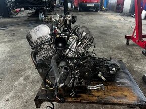 Motor Aprilia RSV 1000