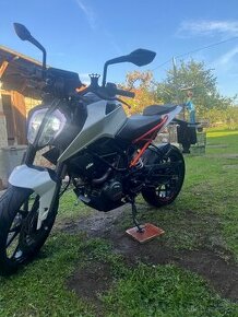 KTM duke 125