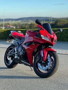 Honda CBR 600 RR - A2 - 1