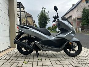 Honda PCX 125, 2017, cz doklady - 1